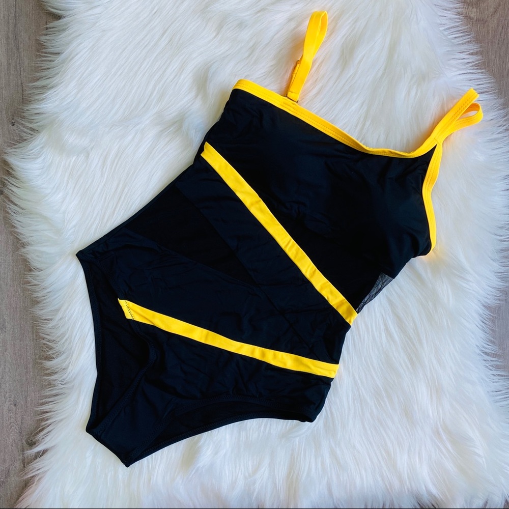 NWT Women’s One Piece Swimsuit - Picture 2 of 8